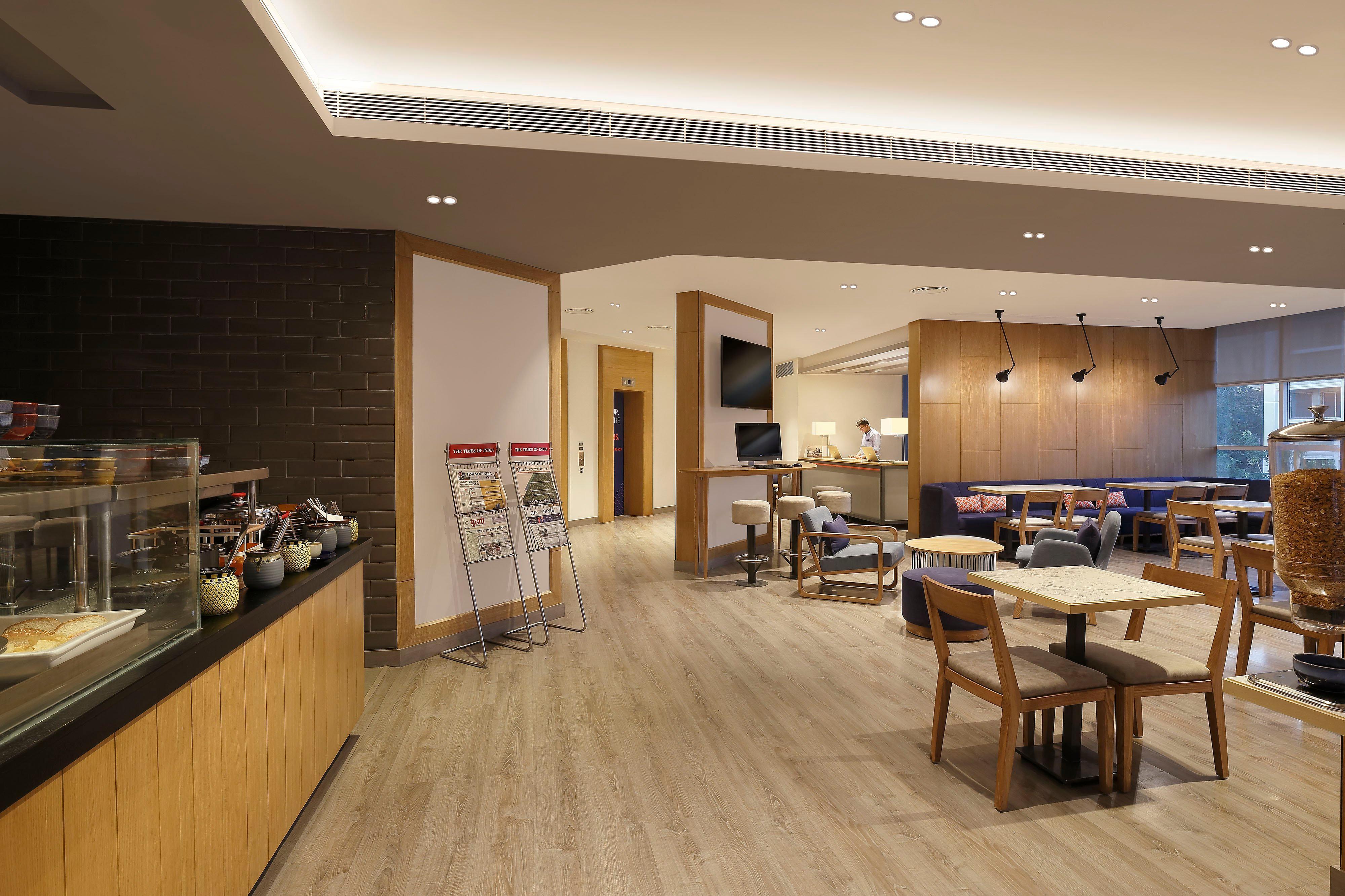Holiday Inn Express Pune Pimpri By Ihg Exterior foto