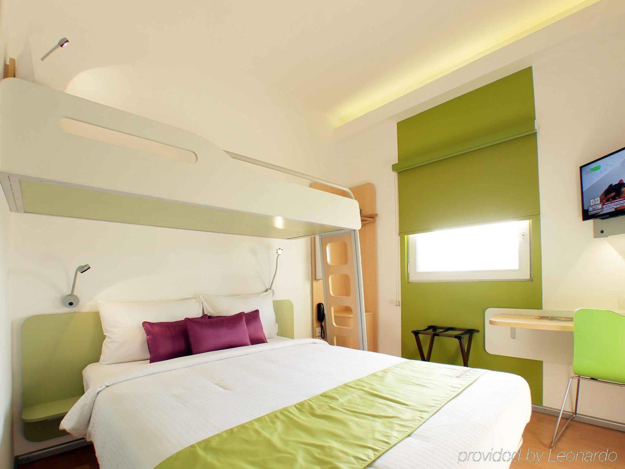 Holiday Inn Express Pune Pimpri By Ihg Exterior foto